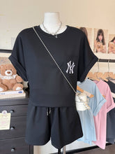 Load image into Gallery viewer, Top & Shorts Set #5019