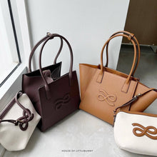 Load image into Gallery viewer, HOLB Flutter Tote