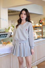 Load image into Gallery viewer, V-neck Top &amp; Skirt Set #7912
