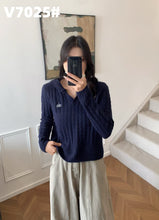 Load image into Gallery viewer, Longsleeve Knitted Top #V7025
