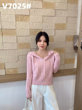 Load image into Gallery viewer, Longsleeve Knitted Top #V7025

