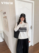 Load image into Gallery viewer, Knitted Top #V7061
