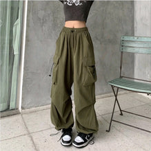 Load image into Gallery viewer, Retro Wideleg Cargo Pants
