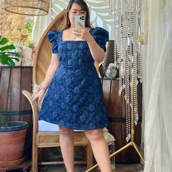 Embossed Puff Dress Plus Size