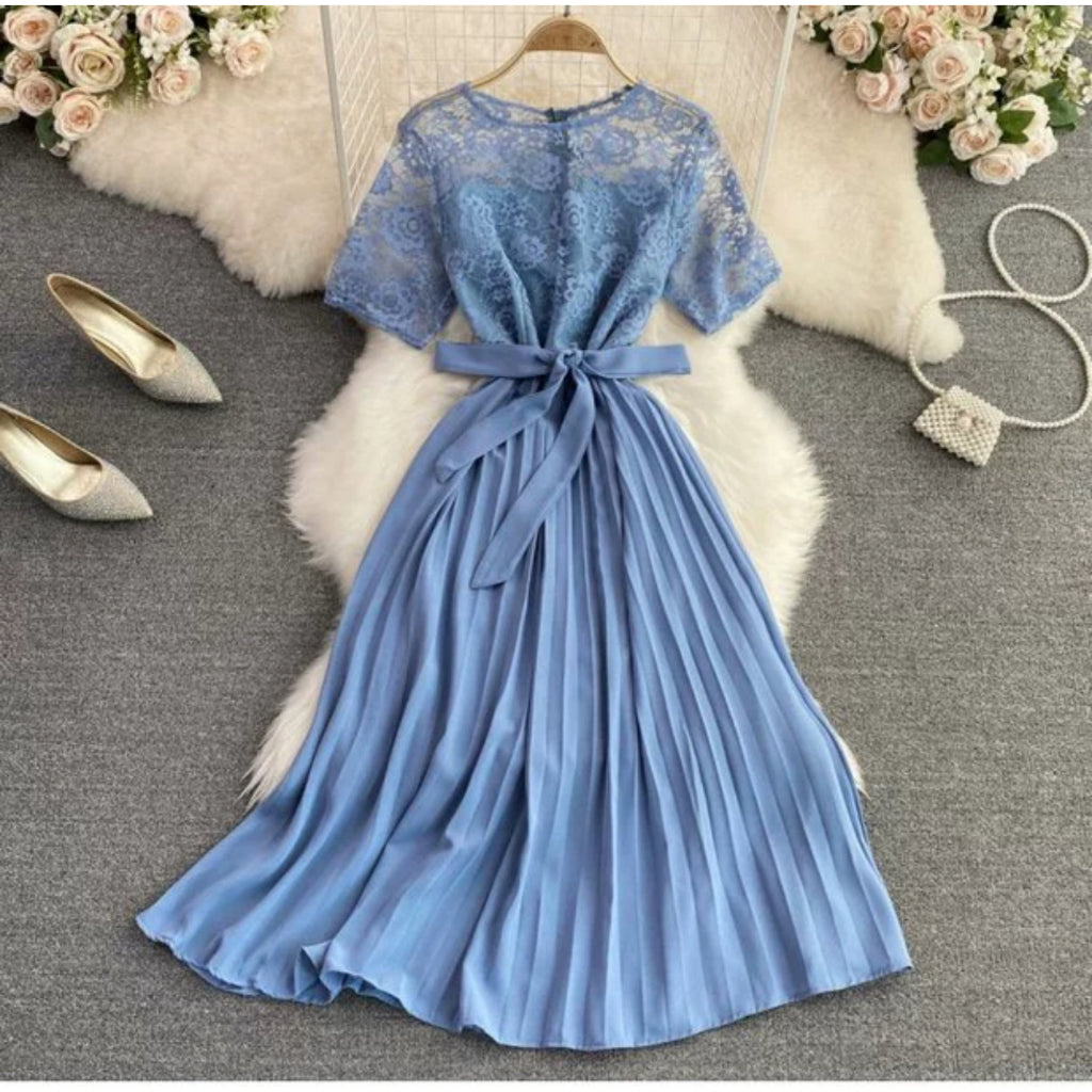 Lace Pleated Belted Elegant Dress