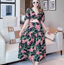 Load image into Gallery viewer, Floral Puff Sleeve Crop Top &amp; Skirt Coord
