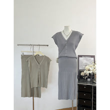 Load image into Gallery viewer, Knitted Pleated Terno Skirt #7352
