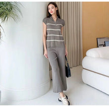 Load image into Gallery viewer, Korean Knitted Terno Pants With Zipper #9715
