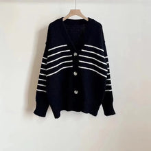 Load image into Gallery viewer, Knitted Cardigan #CS3
